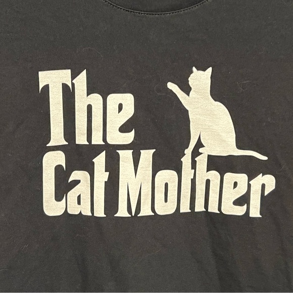 Sz M The Cat Mother black tee shirt - Picture 2 of 4